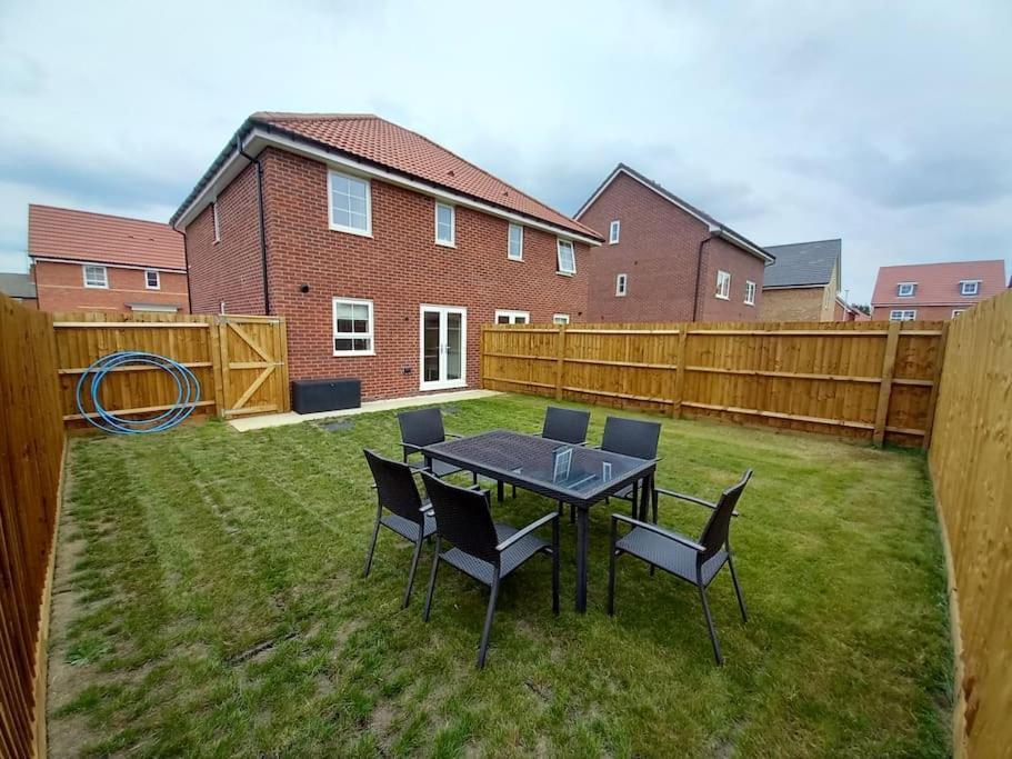 Cozy 3 Bed Sasha House In Beeston Nottingham Villa Dış mekan fotoğraf